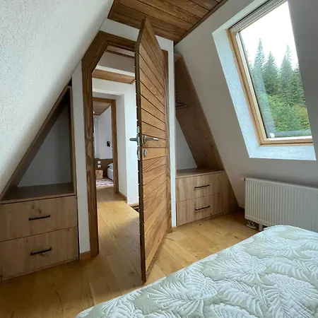 Vikendica - Uz Stazu