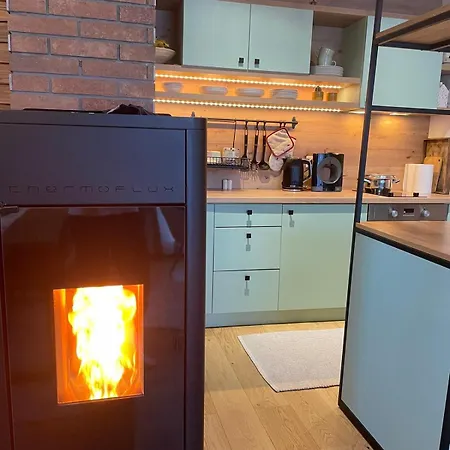 木屋 Vikendica - Uz Stazu *